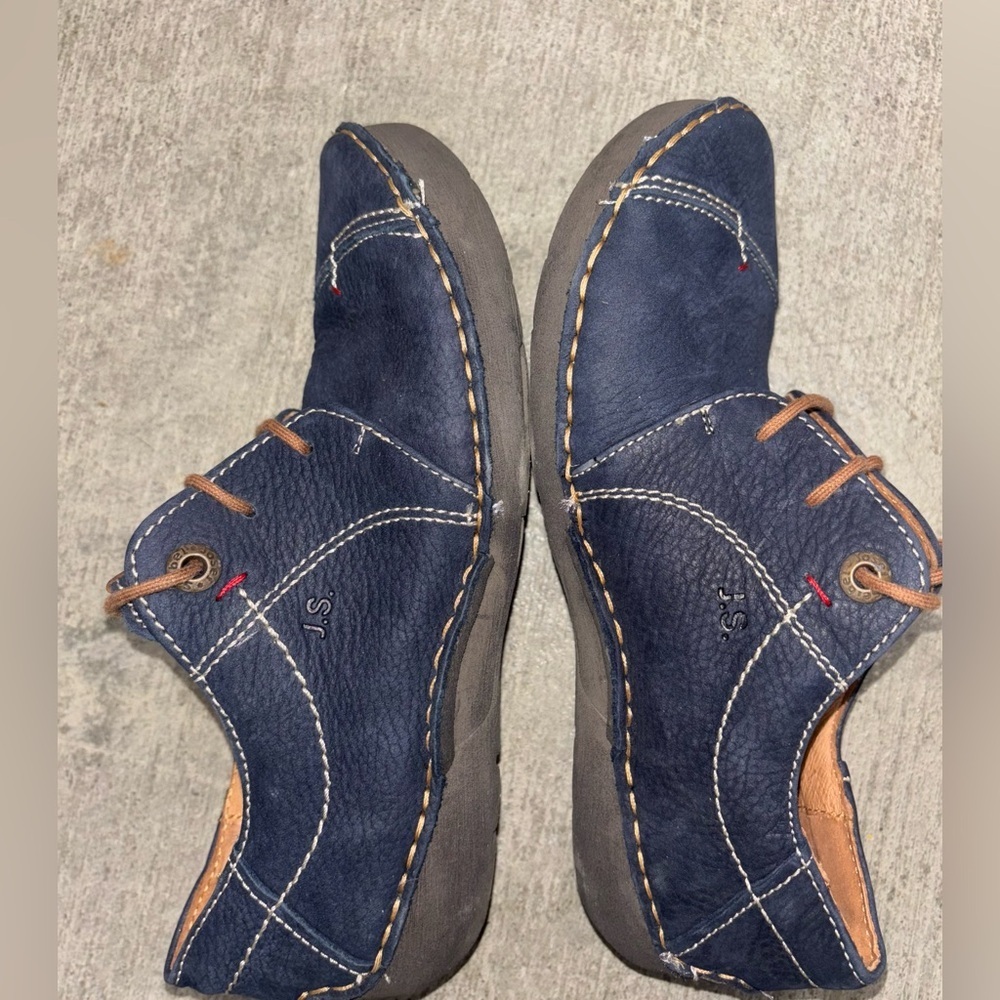 Joseph Seibel
Fergey 20 Shoe Sneaker Size 5.5US (36EU)-
Color: Ocean - Picture 2 of 6